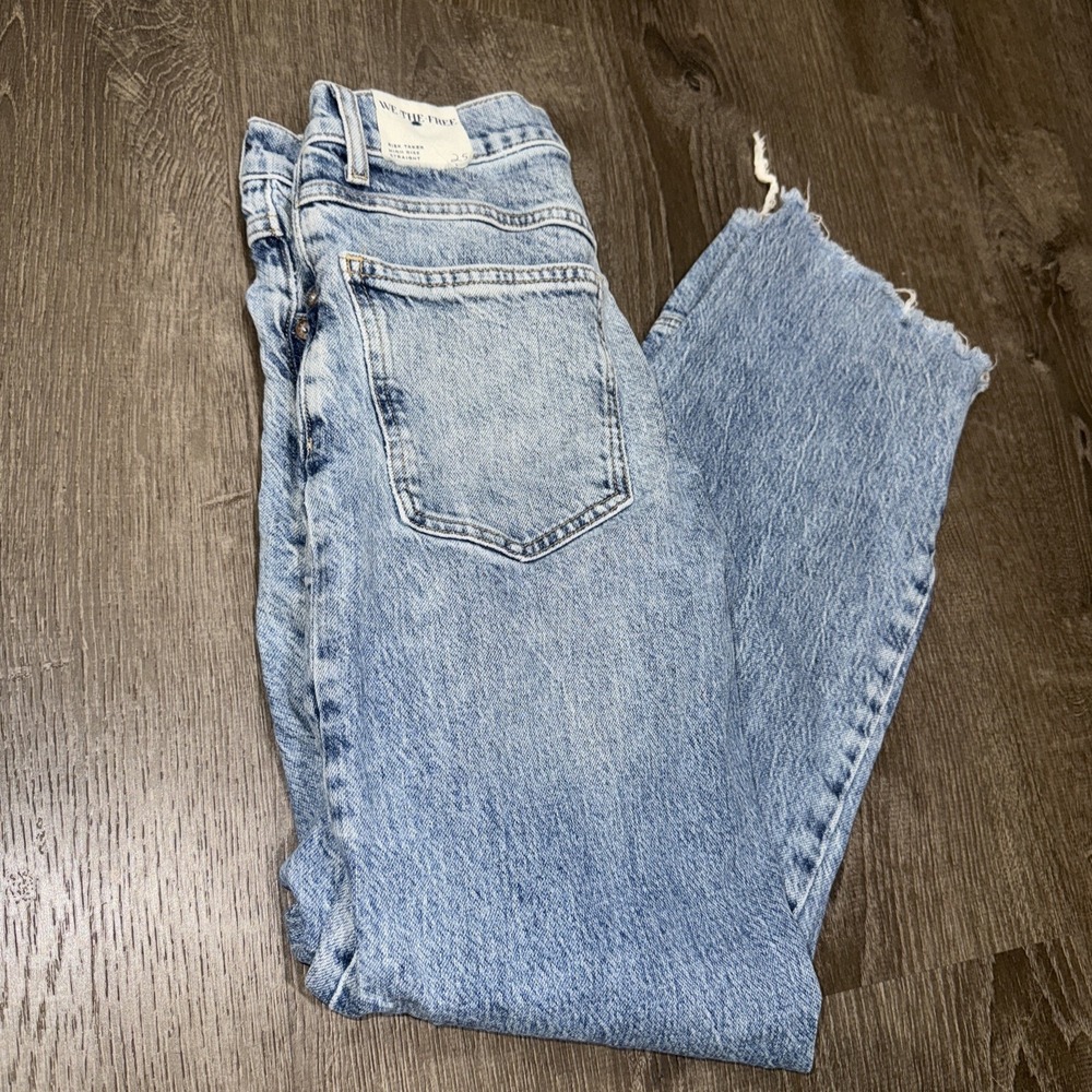 NWT We the Free Risk Taker High Rise Straight Jeans Mantra 26 Light Wash Raw Hem
